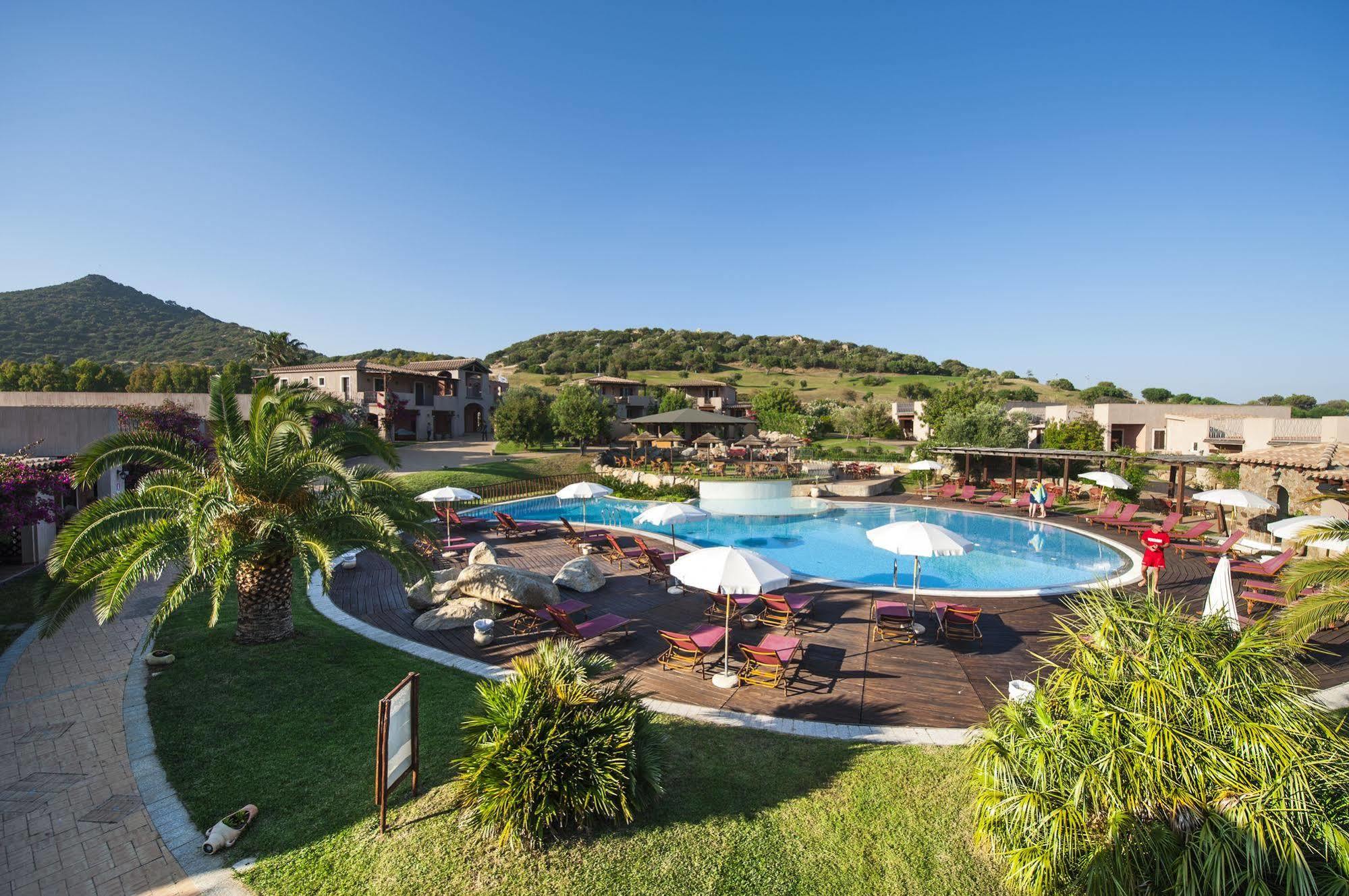 S'Incantu Resort Виласимиус Екстериор снимка
